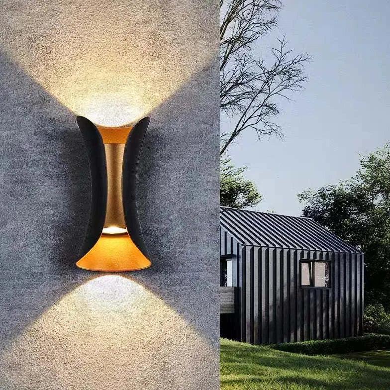LED-Außenwandleuchte aus Metall in Goldfarbe, IP65 wasserdicht, für Garten, Terrasse und Balkon, Außenbeleuchtung | Sansoti