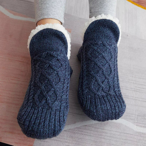 Warm Non-Slip Women's House Socks with Fleece Lining and Grip System for Winter Days at Home Sleeping Comfort | Sansoti