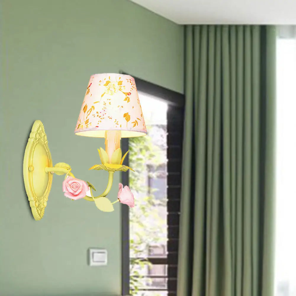 Applique murale en métal vert avec abat-jour en tissu réglable, forme conique, style champêtre, E12 E14, chambre et salon | Sansoti