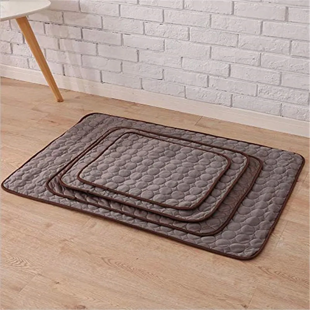 Self-Cooling Pet Mat with Temperature Regulation, No Power Required, Gel-Free, Washable, Comfortable for Dogs and Cats | Sansoti