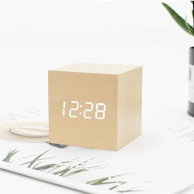 LED-Wecker mit minimalistischem Design & intelligenten Funktionen | Restfield