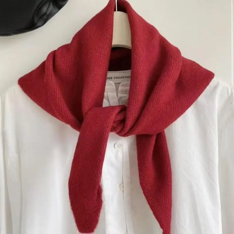Knitted Women's Triangle Scarf Soft Winter Wrap Cotton Polyester Warmth Stylish Comfortable Elegant | Sansoti