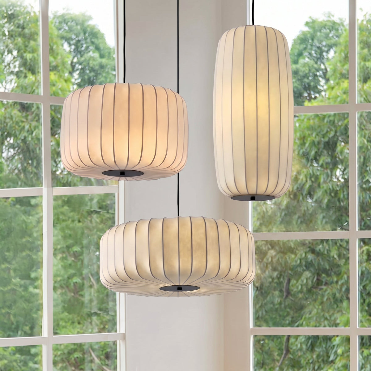 Gefaltete Stoff-Hängeleuchte, warmweißes LED-Licht, verstellbar, E27, Ø30–55 cm, für Wohnzimmer, Essbereich und Leseecke, stimmungsvolle Beleuchtung | Sansoti
