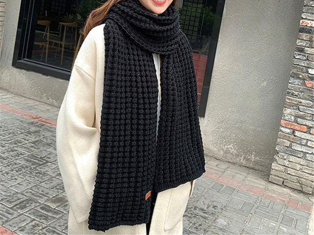 Handwoven Wool Scarf for Women Oversized 175cm Premium Winter Accessory Warm Elegant Soft Comfortable | Sansoti