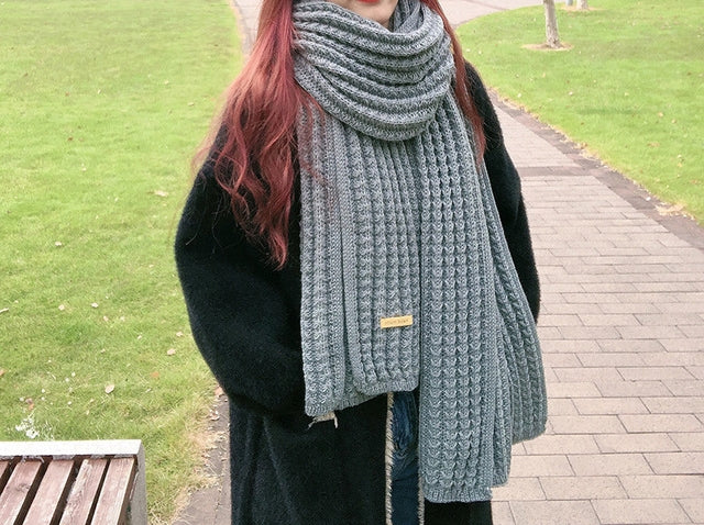 Handwoven Wool Scarf for Women Oversized 175cm Premium Winter Accessory Warm Elegant Soft Comfortable | Sansoti