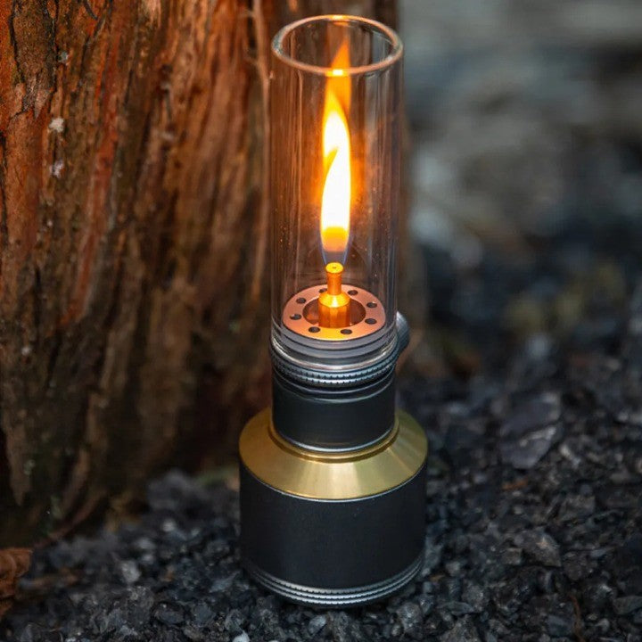 Vintage Campinglamp op Butaan met Verstelbare Vlam – Compact Buitenlicht voor Wandelaars en Avonturiers | Sansoti