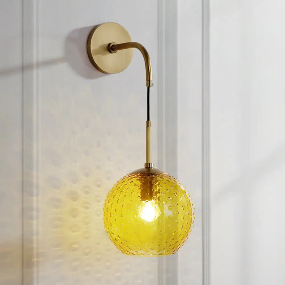 Wandleuchte mit Glaskugel und Messingfinish, Retro-Design, 75 cm hoch, E26-/E27-Fassung, stimmungsvolle Vintage-Beleuchtung | Sansoti