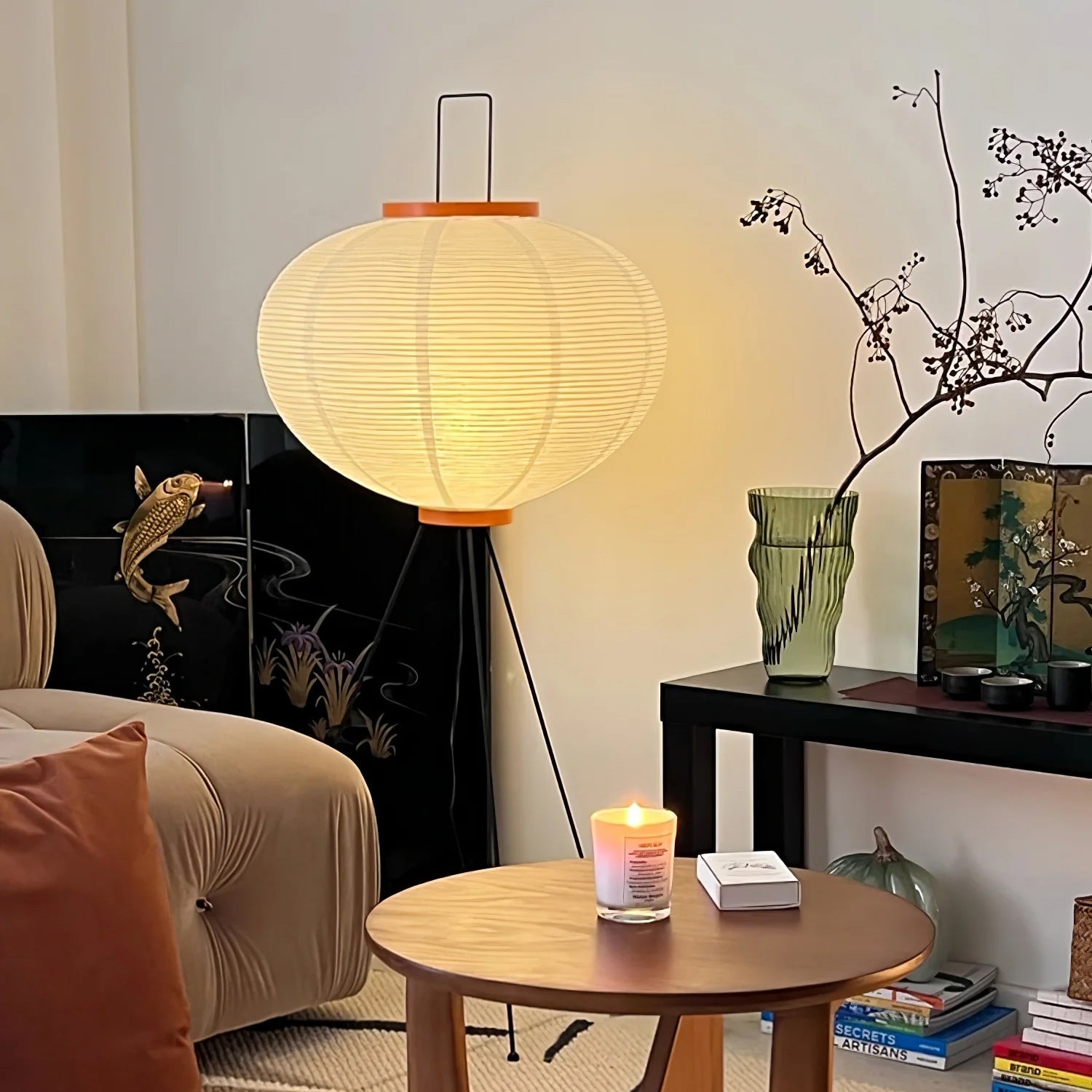 Lampadaire sculptural en papier de riz blanc chaud LED 3000K wabi-sabi fait main pour coin lecture et salon | Sansoti