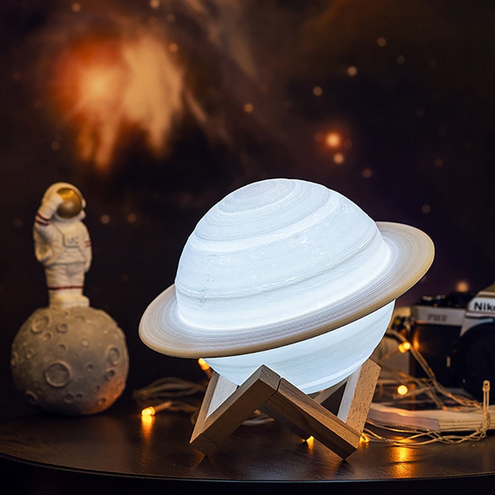 Zwevende Saturnus Lamp met Houten Standaard 3D Maan Effect Nachtlampje Kinderkamer Decoratie | Sansoti