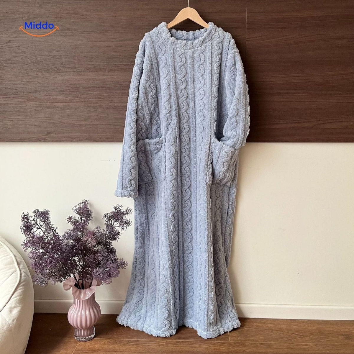 Fleece-Loungewear-Deckenmantel mit langen Ärmeln, Vordertaschen und weichem Polyester, bequeme Winter-Hauskleidung | Sansoti