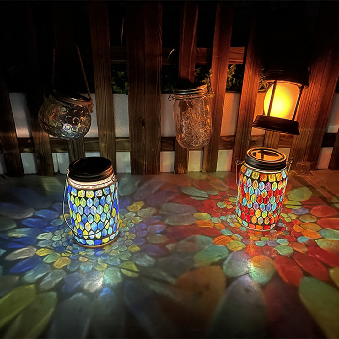 Solar Tuinlamp met Gekleurd Glas – Handgemaakte Lantaarn met Mozaïek Lichteffect voor Sfeervol Buitendecor | Sansoti