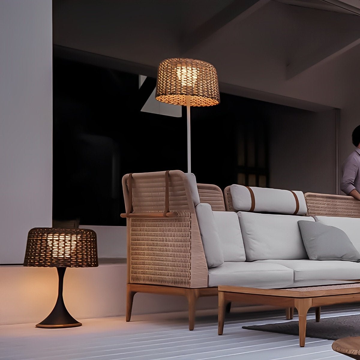 Stehende Außenlampe Geflecht Aluminium Weiß Schwarz Solarenergie IP65 Garten Terrasse Stehlampe Rattan Look Stimmungsbeleuchtung Außen | Restfield