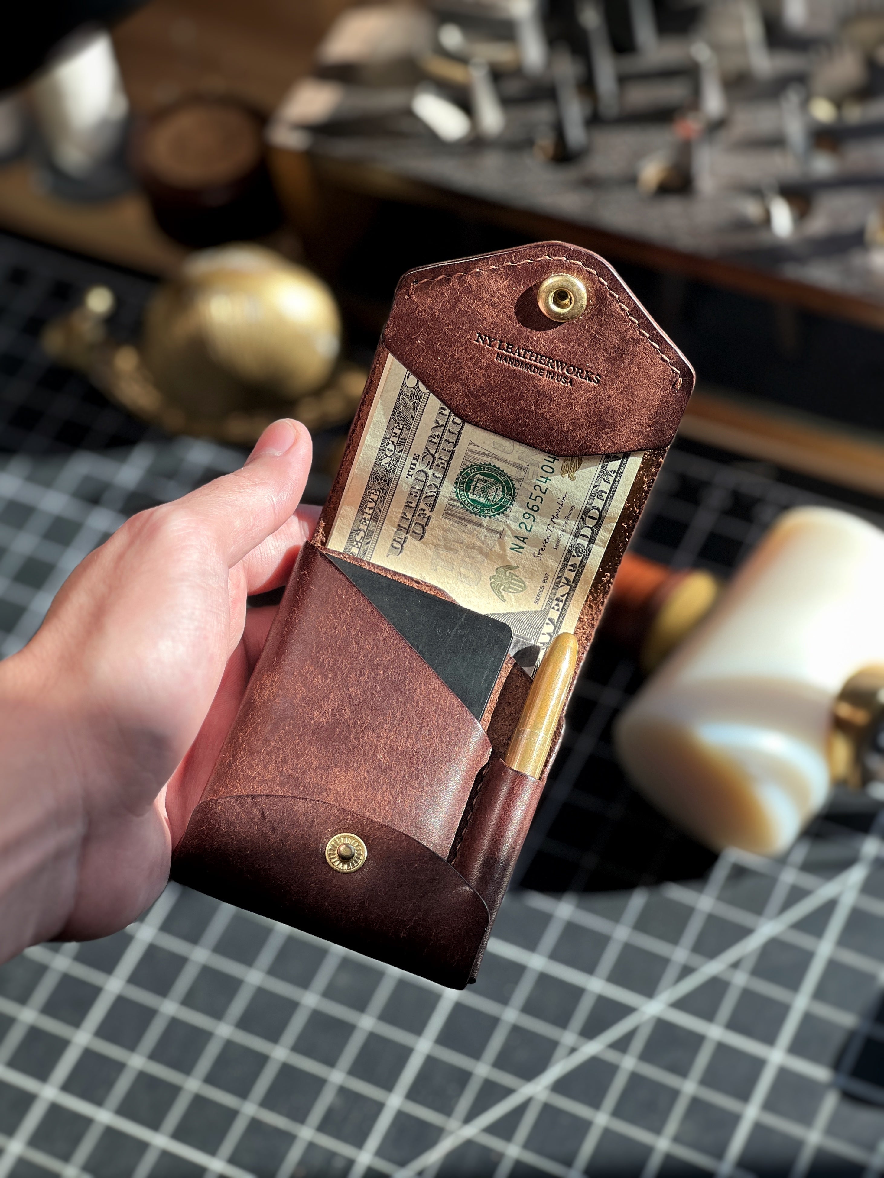 Handgemaakte Leren Portemonnee met Penvak – Volnerfleer | Sansoti
