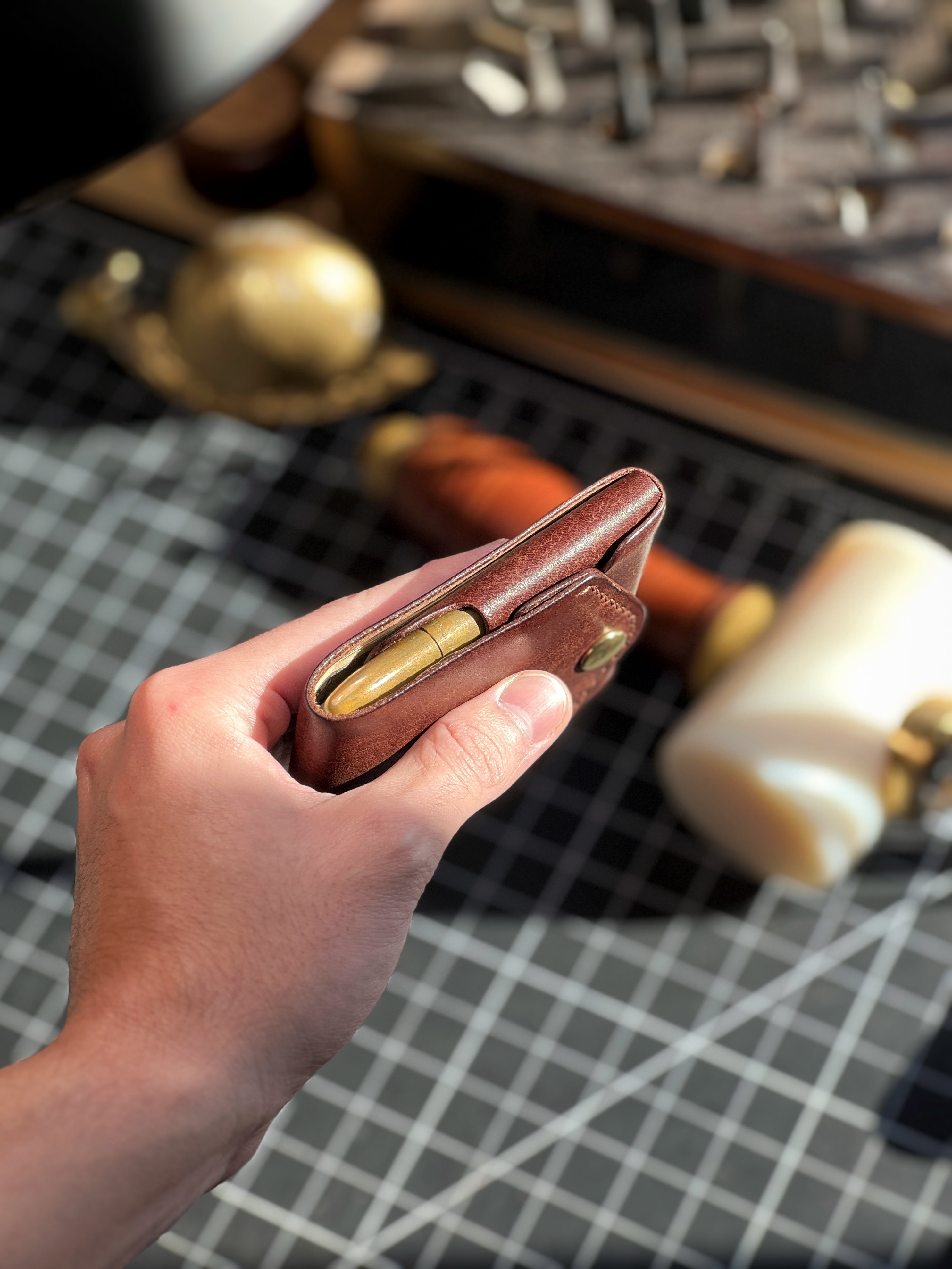 Handgemaakte Lederen Portemonnee met Penhouder – Volnerfleer – Compact Design | Sansoti