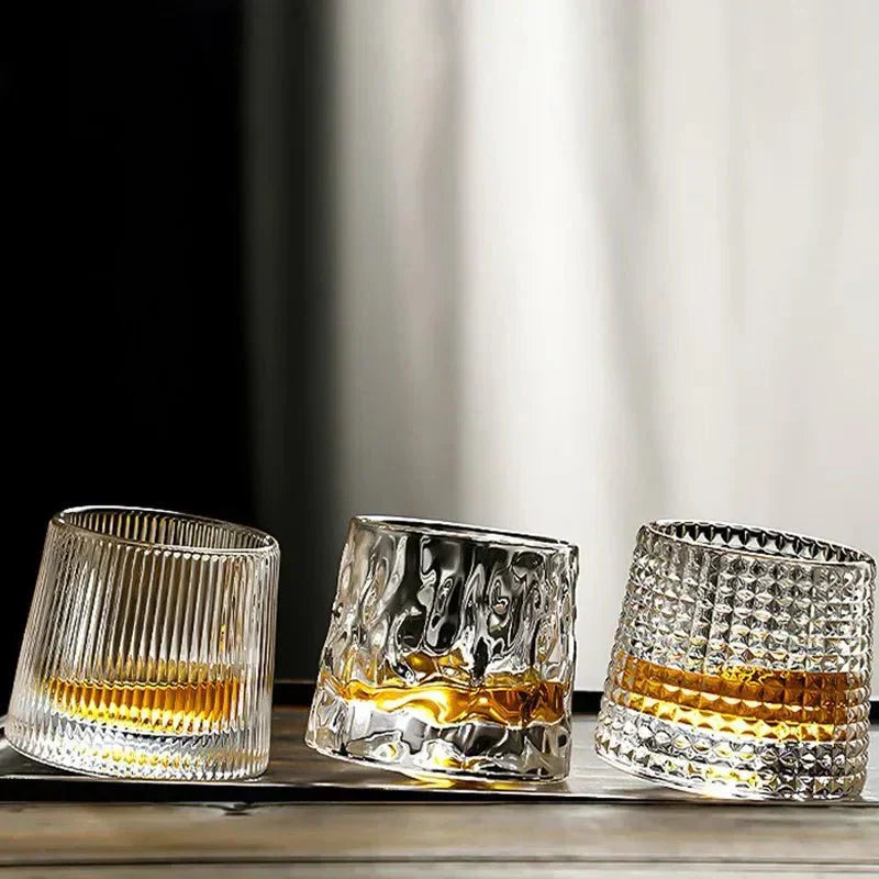 Rotierendes Whiskyglas aus mundgeblasenem Glas – Textur-Design 160 ml | Restfield