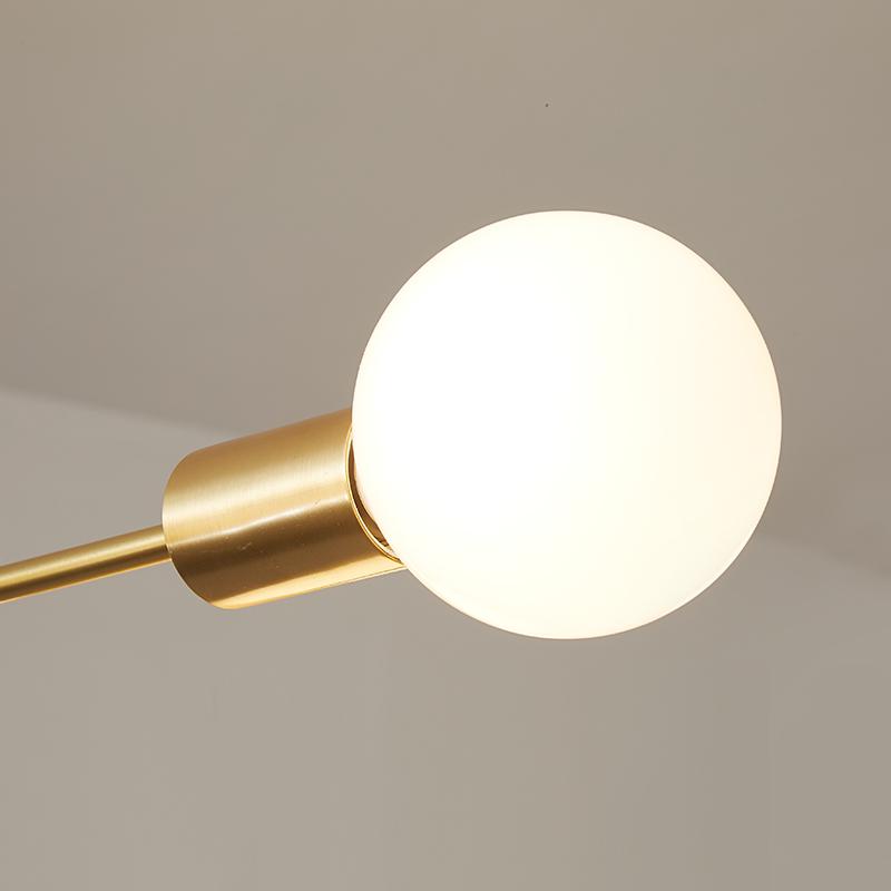 Moderne sputnik kroonluchter met 6 armen in messing – minimalistische design hanglamp zonder glazen kap | Sansoti