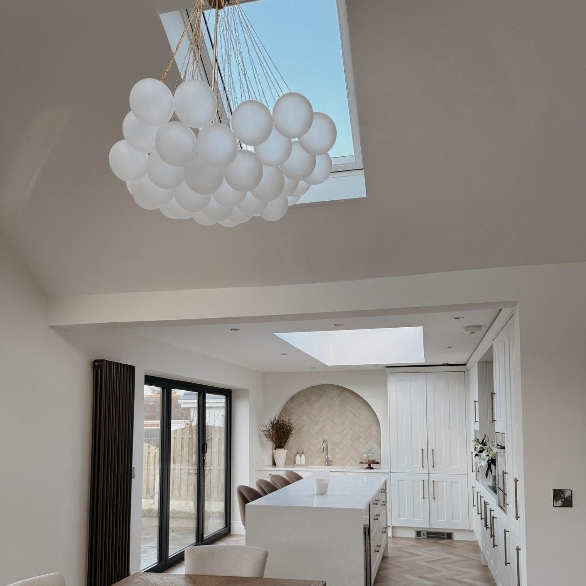 Moderne cluster hanglamp met glazen bubbels in zwart of messing – 3 lichts design kroonluchter 40 of 80 cm | Sansoti