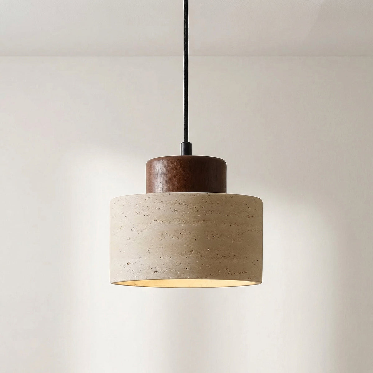 Suspension en travertin, pierre naturelle et bois, E27, cordon réglable, salle à manger, îlot de cuisine, style wabi-sabi scandinave | Sansoti