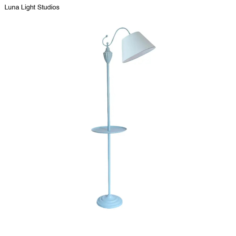 Staande Lamp met Stoffen Kap en Opbergplateau 160cm - Roze Blauw Geel Groen - E26/E27 Fitting - Moderne Vloerlamp | Sansoti