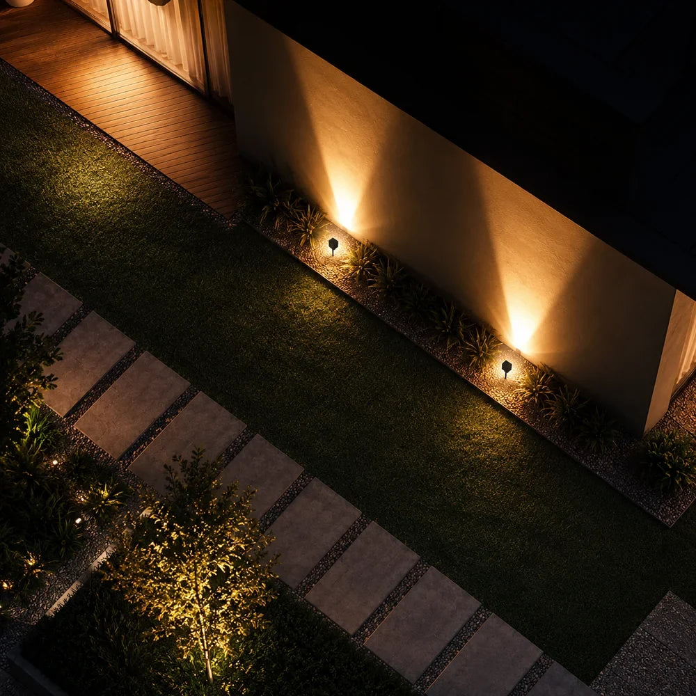 Solarbetriebene LED-Gartenstrahler im Set mit verstellbarer Linse, IP65-wasserdichte Außenbeleuchtung für Garten, Rasen und Terrasse | Sansoti