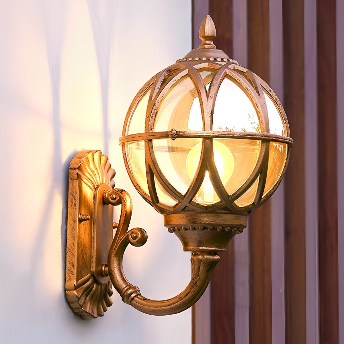 Vintage'owa lampa zewnętrzna, odporne na warunki atmosferyczne aluminium, kinkiet-latarnia E27, nostalgiczne oświetlenie, ogród, wejście, balkon, taras | Sansoti