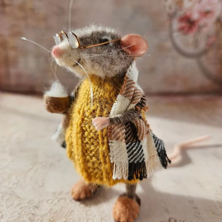 Handmade Felt Mouse Decorative Figurine - Wool & Leather - 7,6 cm - Cute Ornament for Seasonal Décor | Sansoti