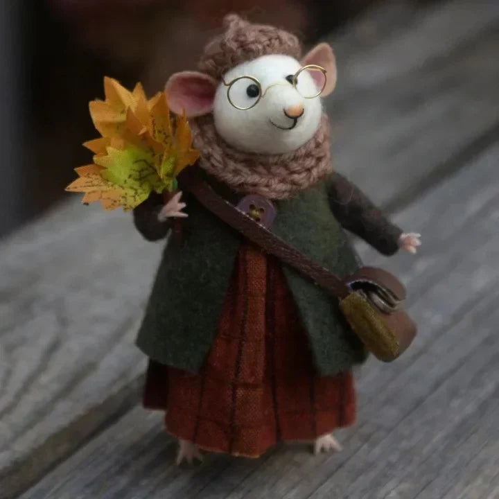 Handmade Felt Mouse Decorative Figurine - Wool & Leather - 7,6 cm - Cute Ornament for Seasonal Décor | Sansoti