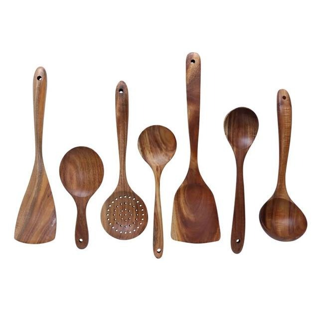 7-teiliges Küchenutensilien-Set aus Teakholz, Löffel, Pfannenwender, Suppenkelle und Öllöffel, langlebiges Naturmaterial | Sansoti