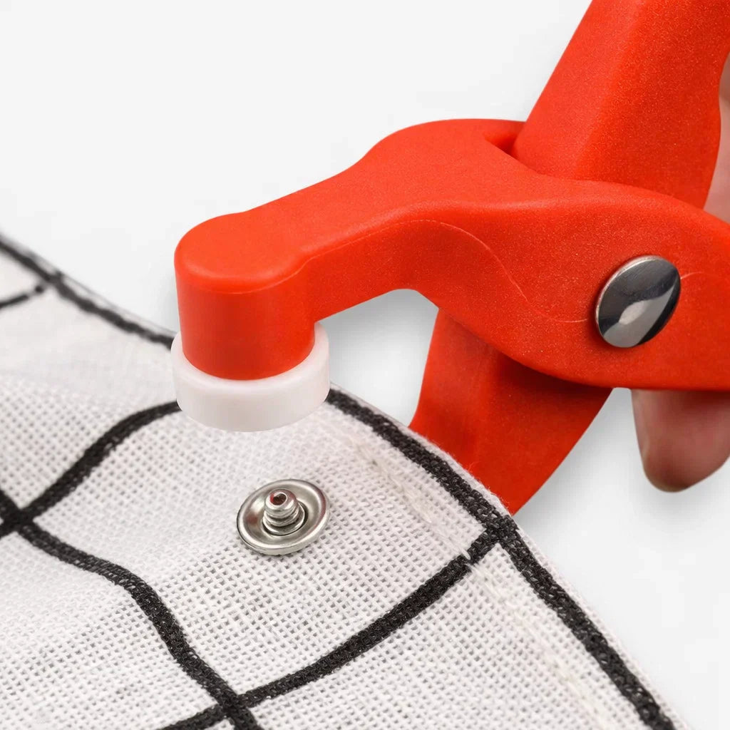 Drukknopentang Set met Opbergbox Zilver of Meerkleurig Compleet Gereedschap voor Textielreparatie Hobbynaaiprojecten Kledingaccessoires en DIY Creatieve Werkzaamheden Eenvoudig in Gebruik | Sansoti