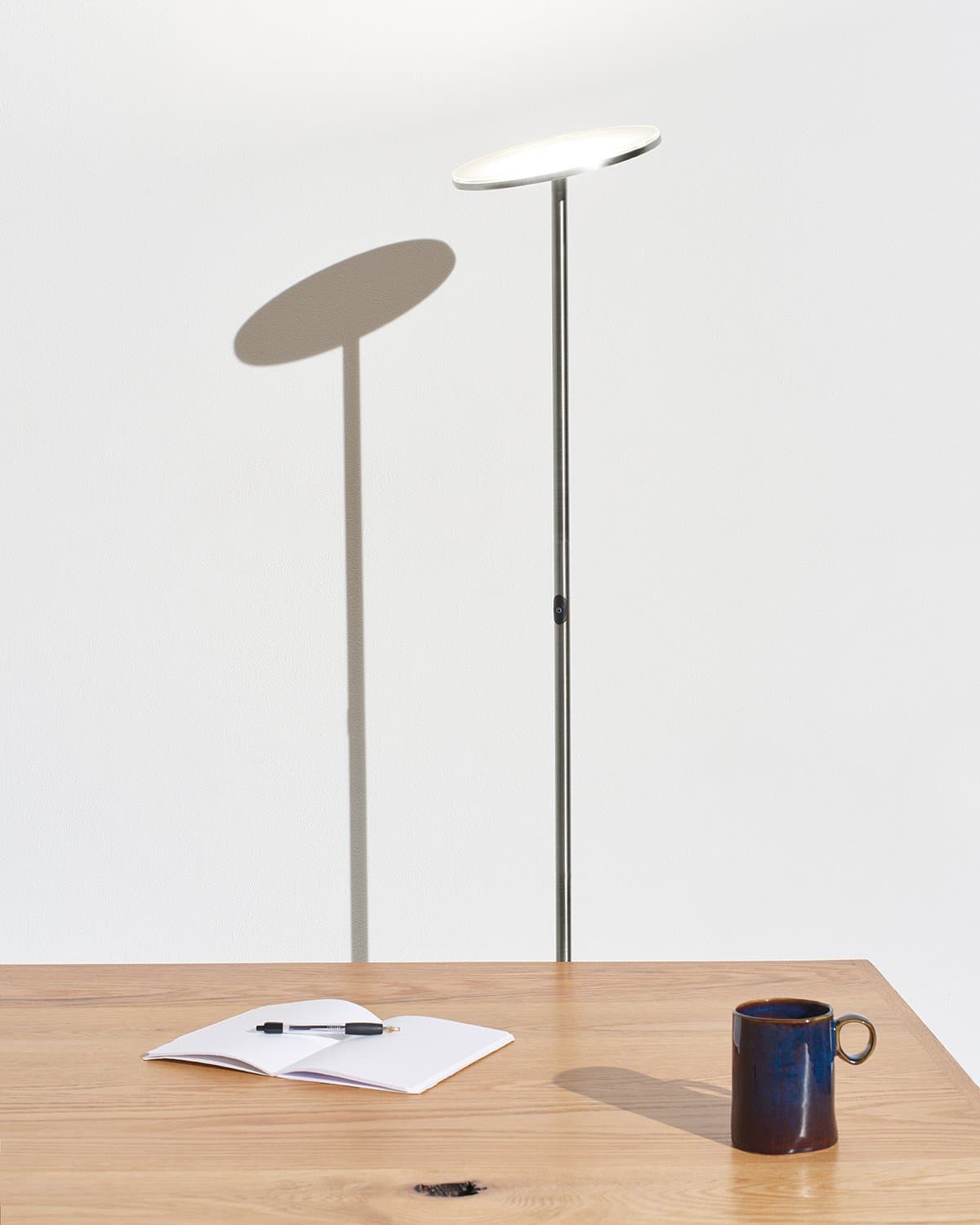 Vloerlamp LED Modern Dimbaar Slank Design Zwart Staande Lamp | Sansoti