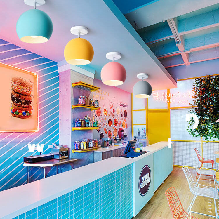 IJzeren Plafondlamp met Houtaccenten – Kleurrijk Design voor Gang en Woonkamer | Sansoti
