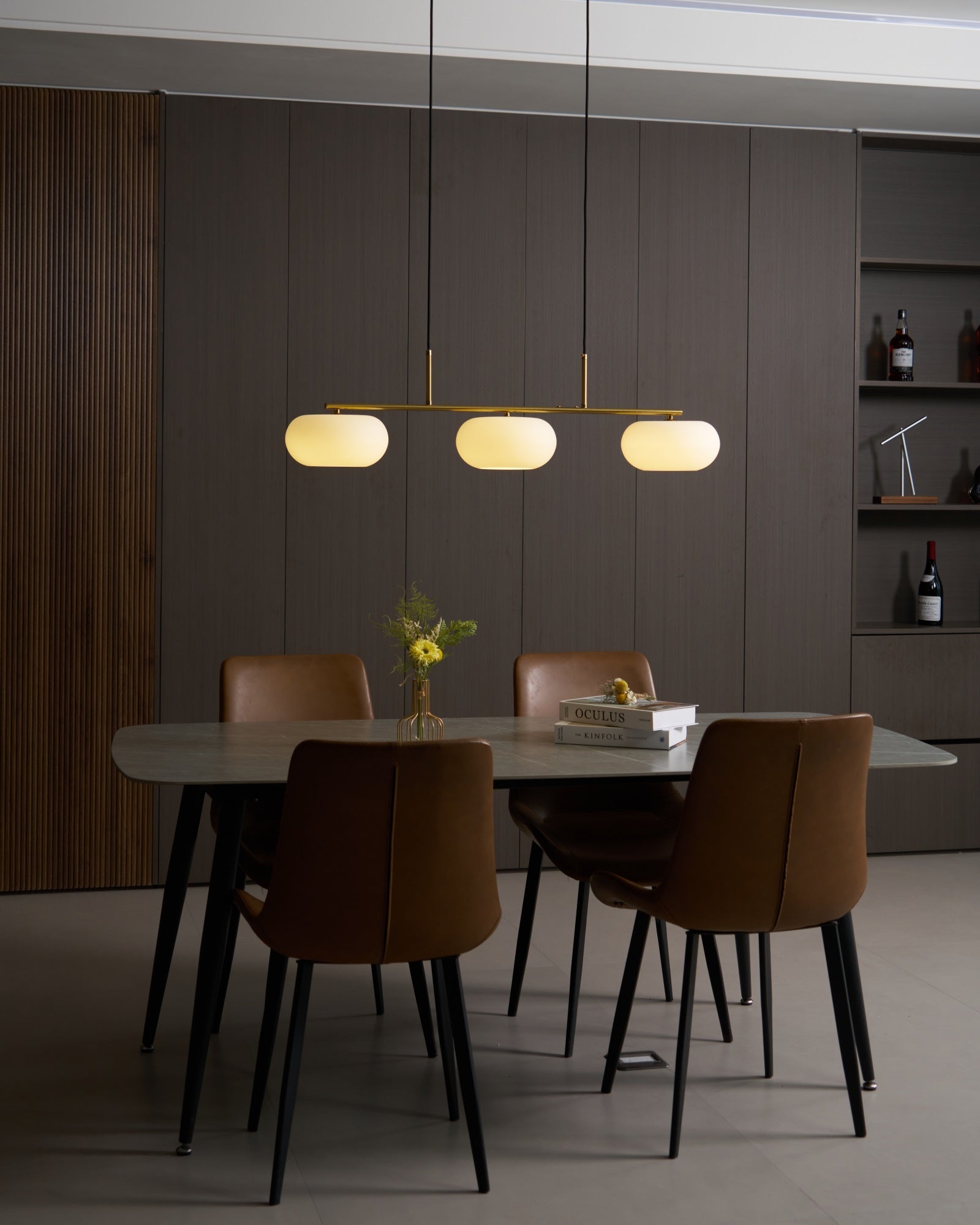 Design Hanglamp met 3 Globe Kapjes - Stijlvolle Eetkamerverlichting voor Tafel en Kookeiland - Verstelbaar 150 cm - Nikkel of Goud - E26/E27 | Sansoti