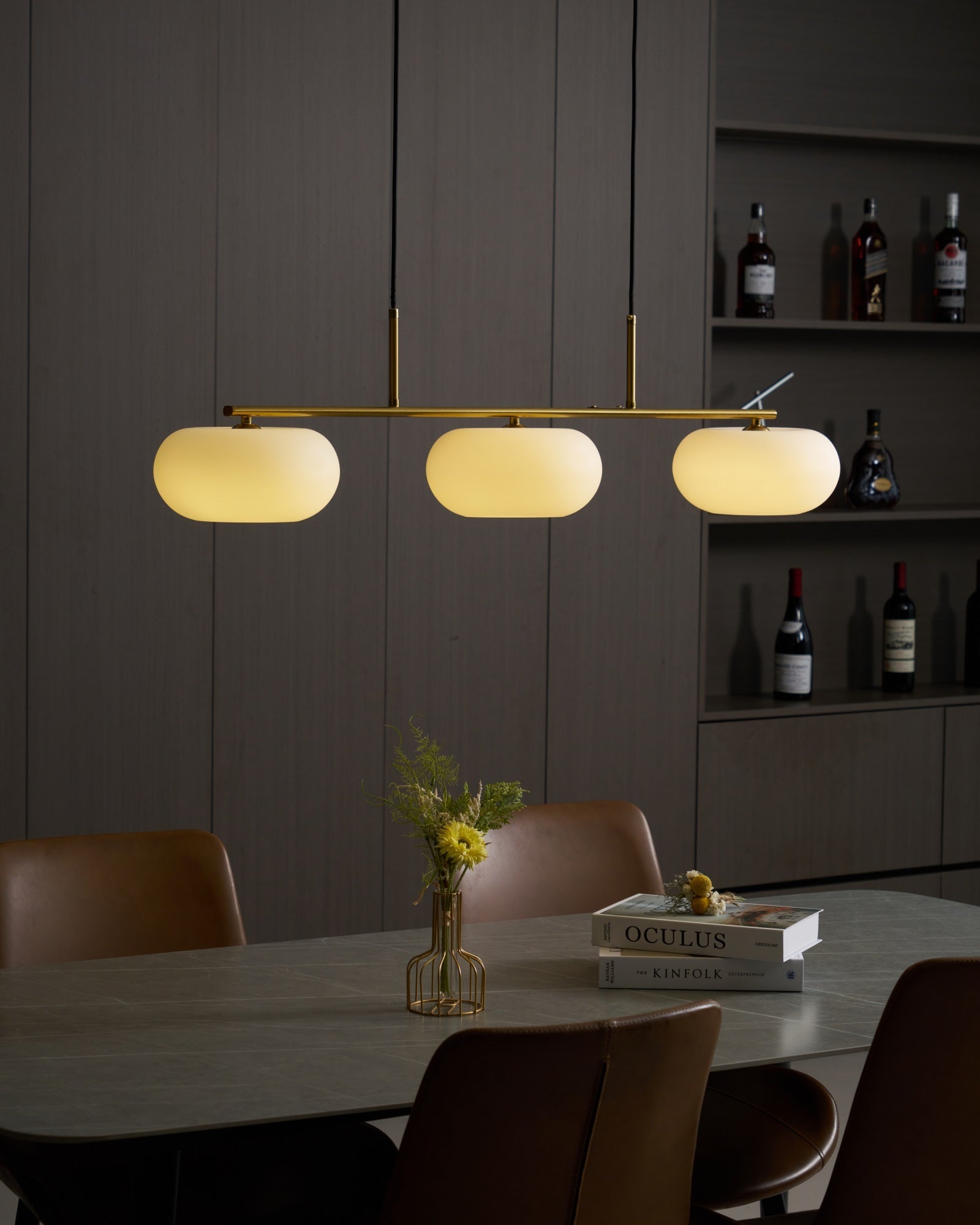 Design Hanglamp met 3 Globe Kapjes - Stijlvolle Eetkamerverlichting voor Tafel en Kookeiland - Verstelbaar 150 cm - Nikkel of Goud - E26/E27 | Sansoti