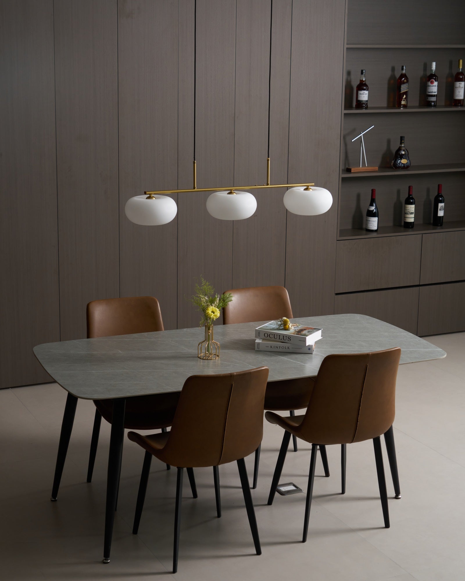 Design Hanglamp met 3 Globe Kapjes - Stijlvolle Eetkamerverlichting voor Tafel en Kookeiland - Verstelbaar 150 cm - Nikkel of Goud - E26/E27 | Sansoti