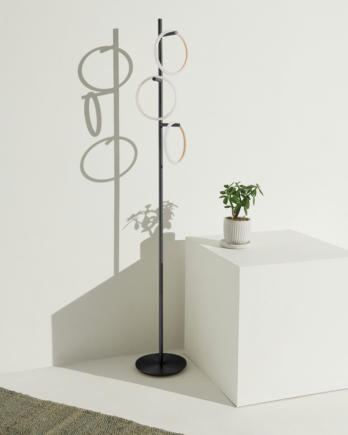 Vloerlamp Ring LED Dimbaar Goud Metaal 3 Lichtkringen Modern | Sansoti