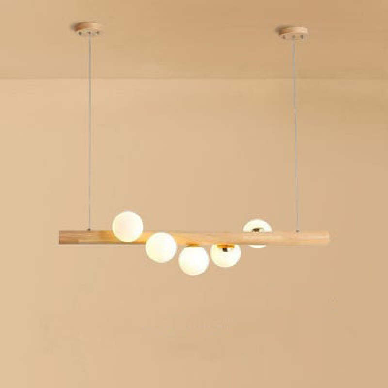 Hängeleuchte Glaskugel mit Deckenbefestigung aus Holz in warmem Walnusston - elegante Ambientebeleuchtung für das Wohnzimmer | Sansoti