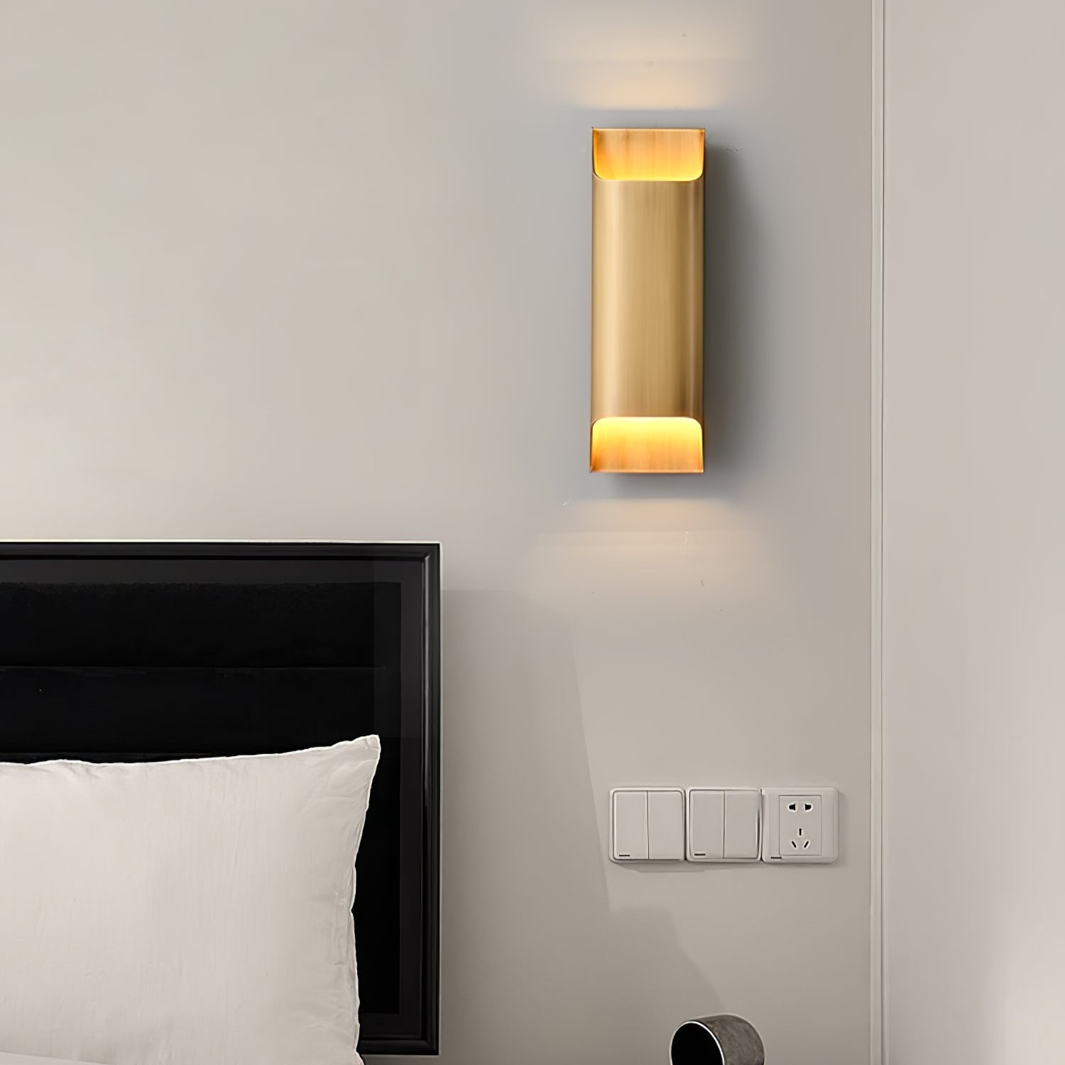 Messing Wandlamp Bolvorm met E14/G9 Fitting – Handgemaakte Retro Wandverlichting met Olielak Afwerking | Sansoti
