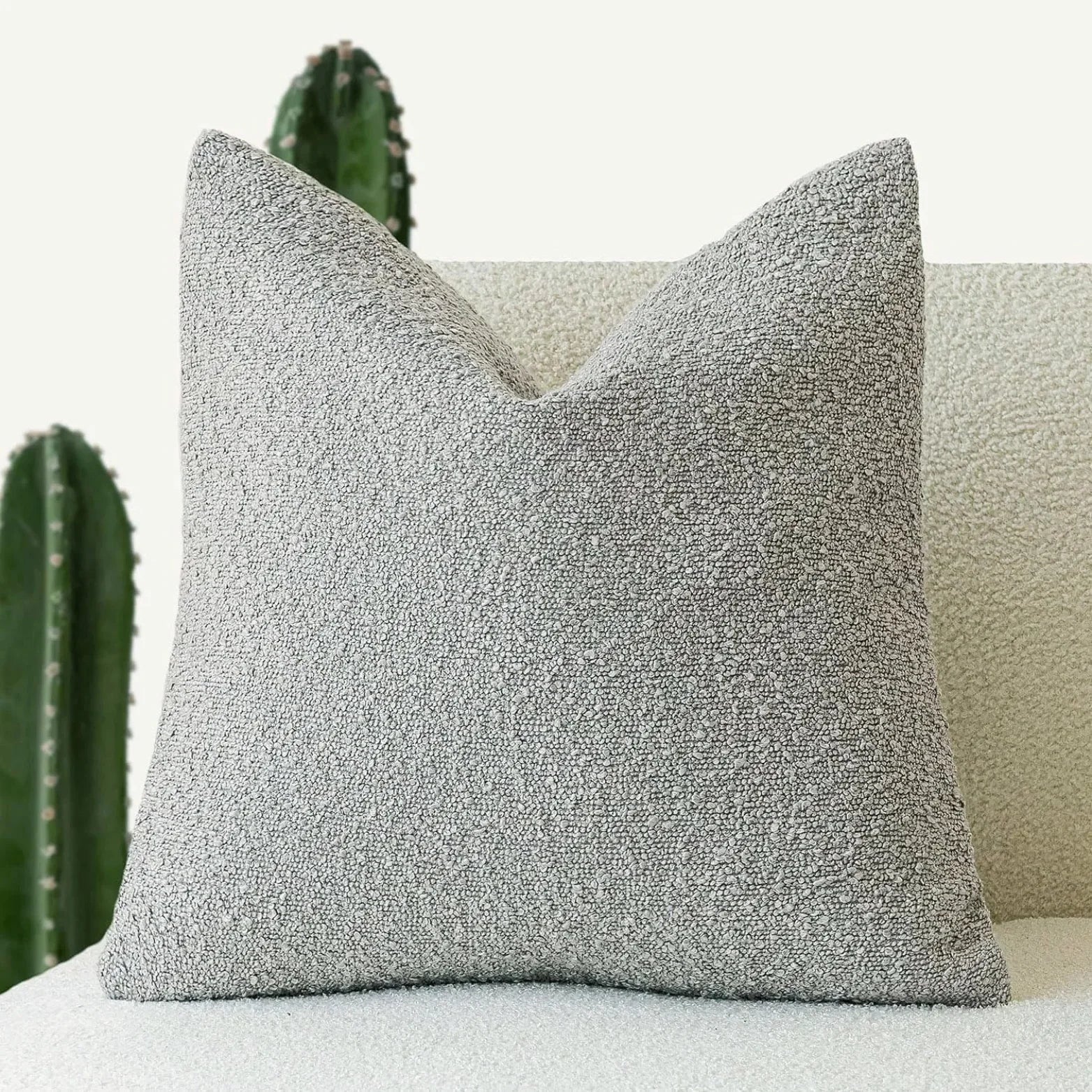 Kissenbezug Bouclé Luxus 45x45 Weiches Minimalistisches Design | Restfield