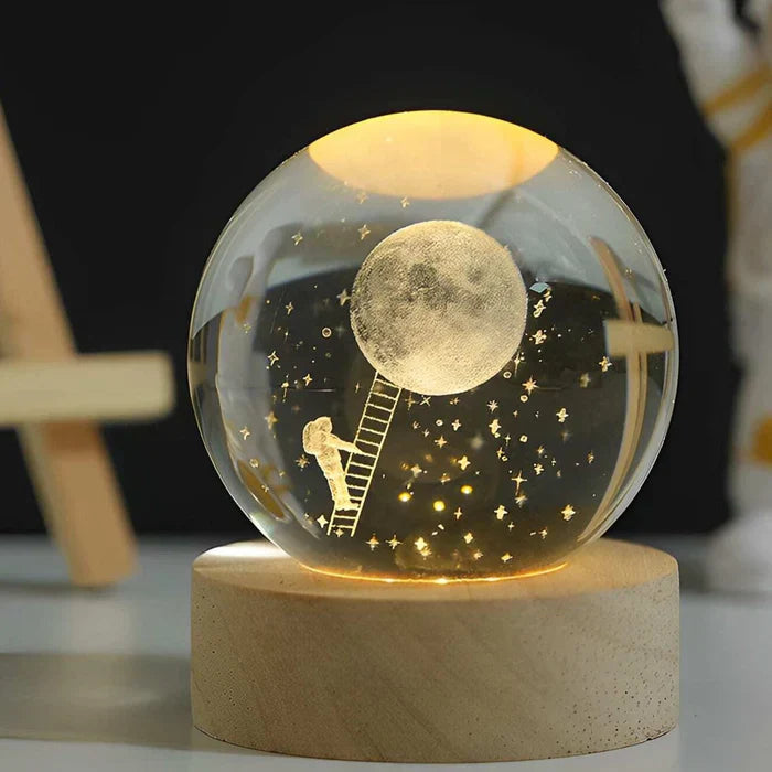 3D Gravure Verlichte Glazen Bol met Houten Voet | Cosmos Sterrenstelsel LED Nachtlampje USB Decoratieve Bol | Sansoti
