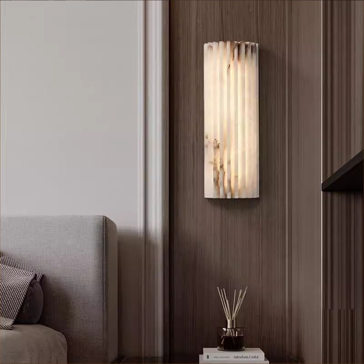 Alabaster Wandlamp Natuursteen – Geribbeld Design – Warm Licht – Scandinavische Stijl | Sansoti