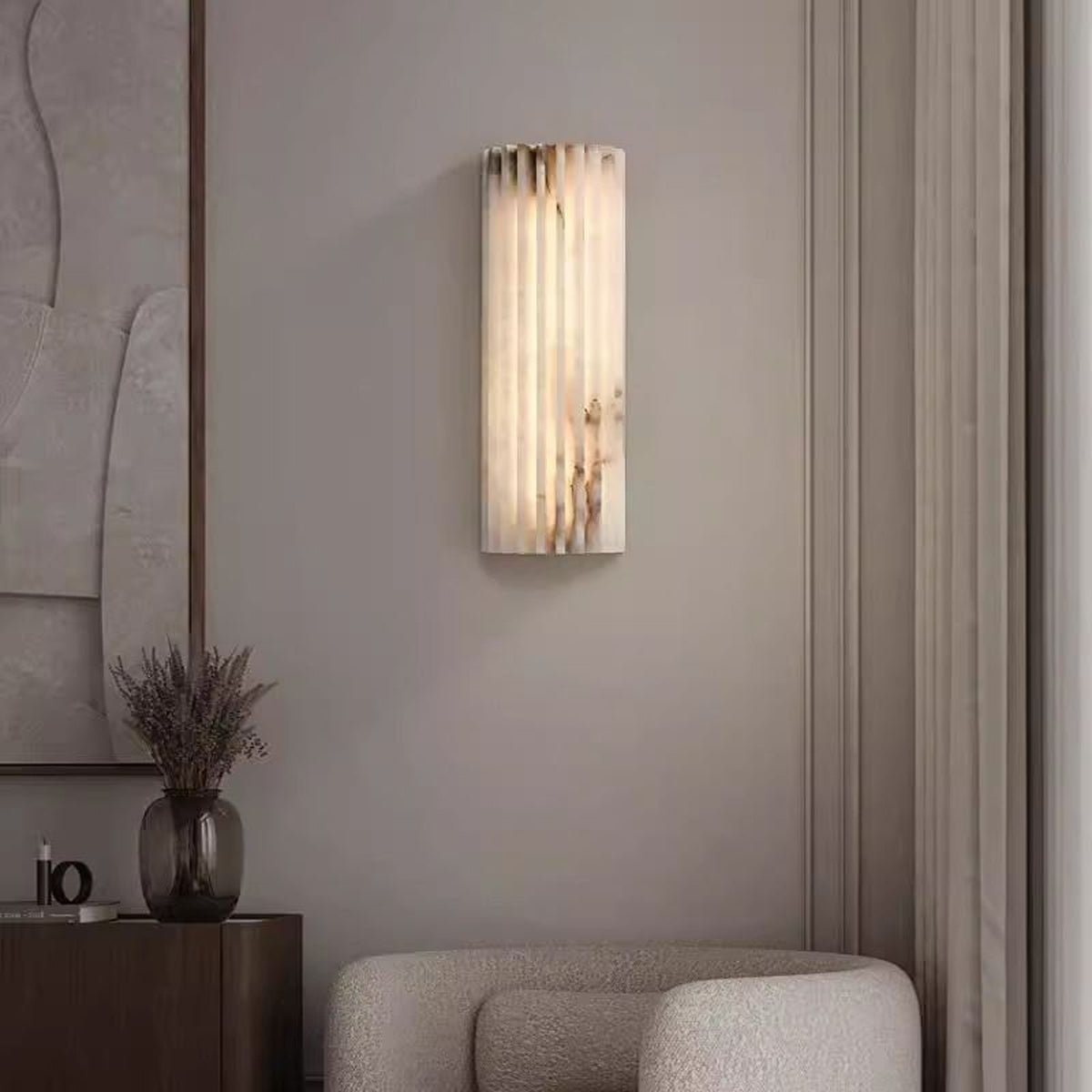 Alabaster Wandlamp Natuursteen – Geribbeld Design – Warm Licht – Scandinavische Stijl | Sansoti