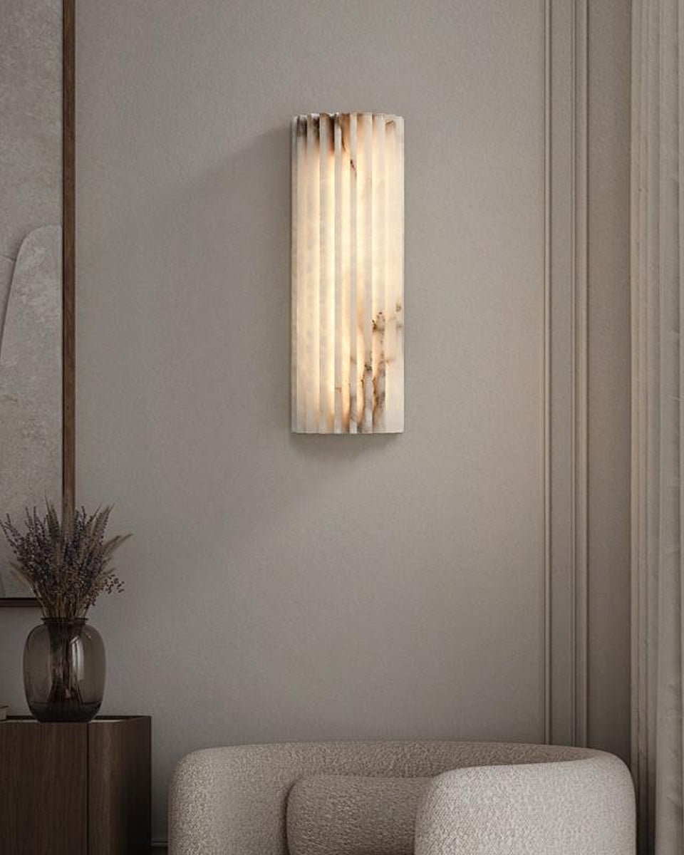 Alabaster Wandlamp Natuursteen – Geribbeld Design – Warm Licht – Scandinavische Stijl | Sansoti