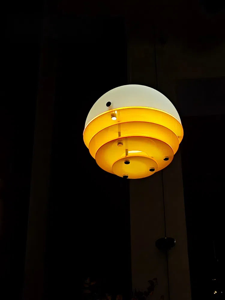 Stijlvolle Hanglamp Bauhaus Design Oranje-Wit Sfeerverlichting voor Moderne Interieurs | Sansoti