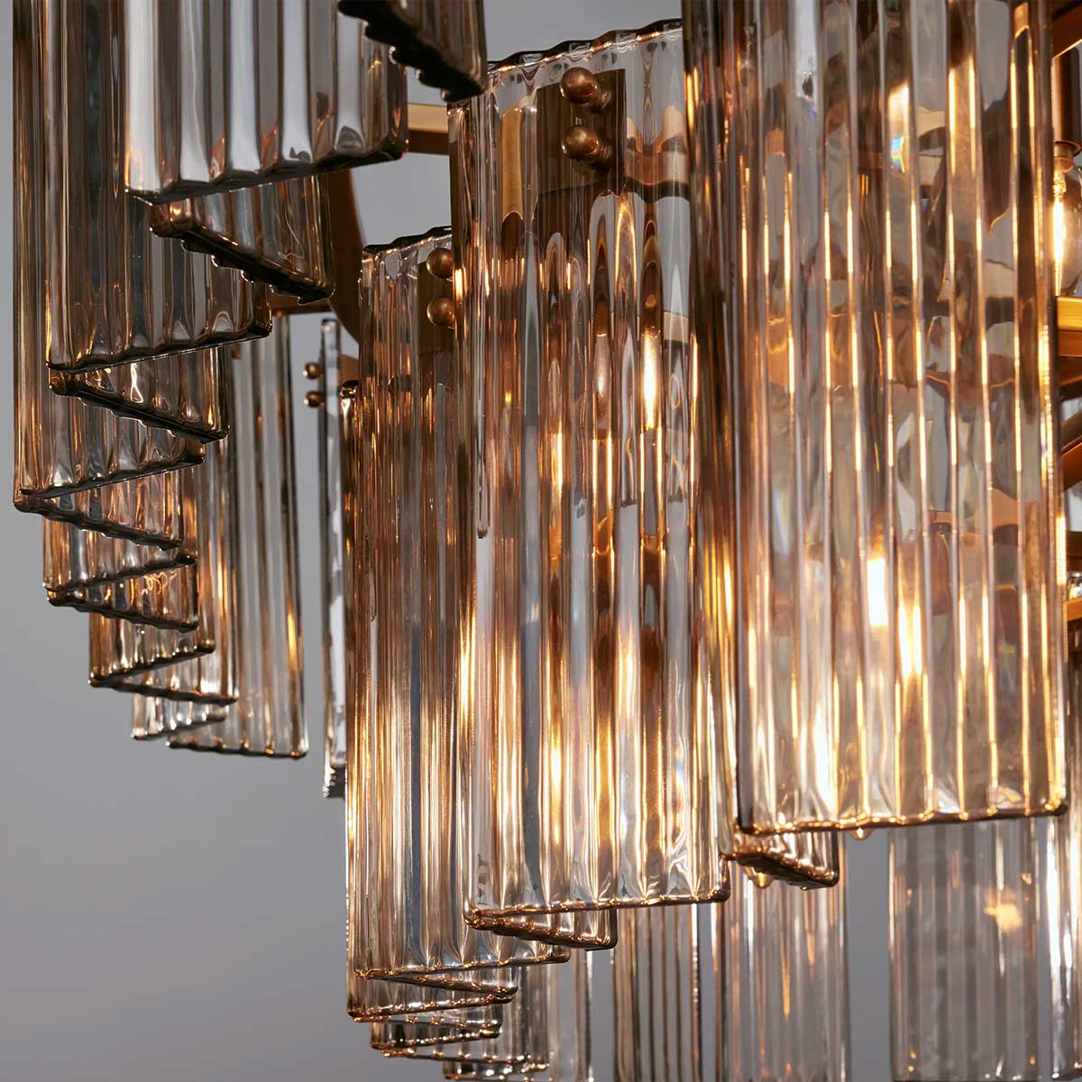 Ovale Kroonluchter Geribbeld Glas Stalen Frame 51-72cm Instelbare Hoogte E12 Fitting Messing Brons Eetkamer | Sansoti