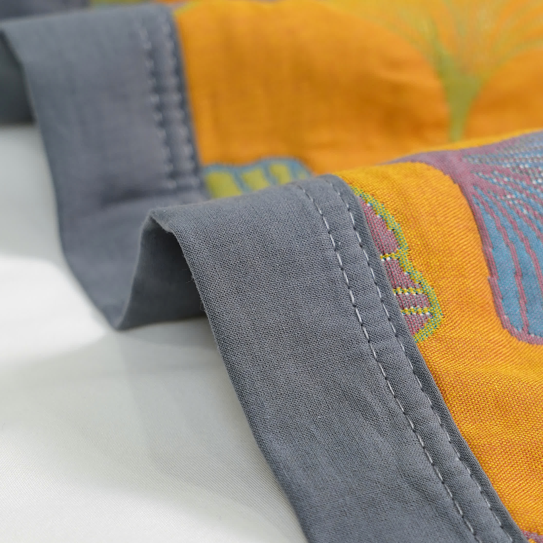 Ginkgo Leaf Baumwollquilt – Wendbare 6-Lagen-Decke aus gekämmter Baumwolle | Restfield