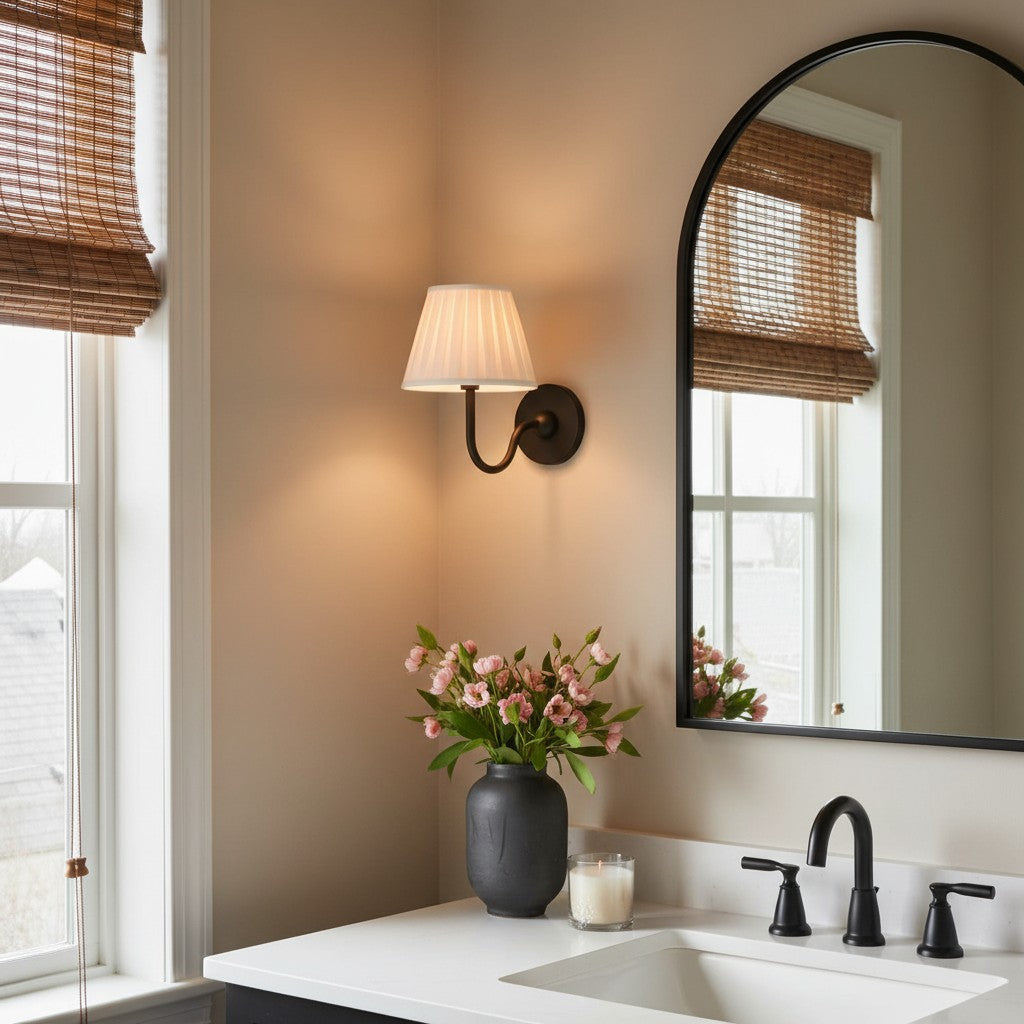Wandlamp met Plissé Kap – Klassieke Wandverlichting Metaal & Linnen Landelijk Slaapkamer Hal Leeshoek Huis Interieur | Sansoti