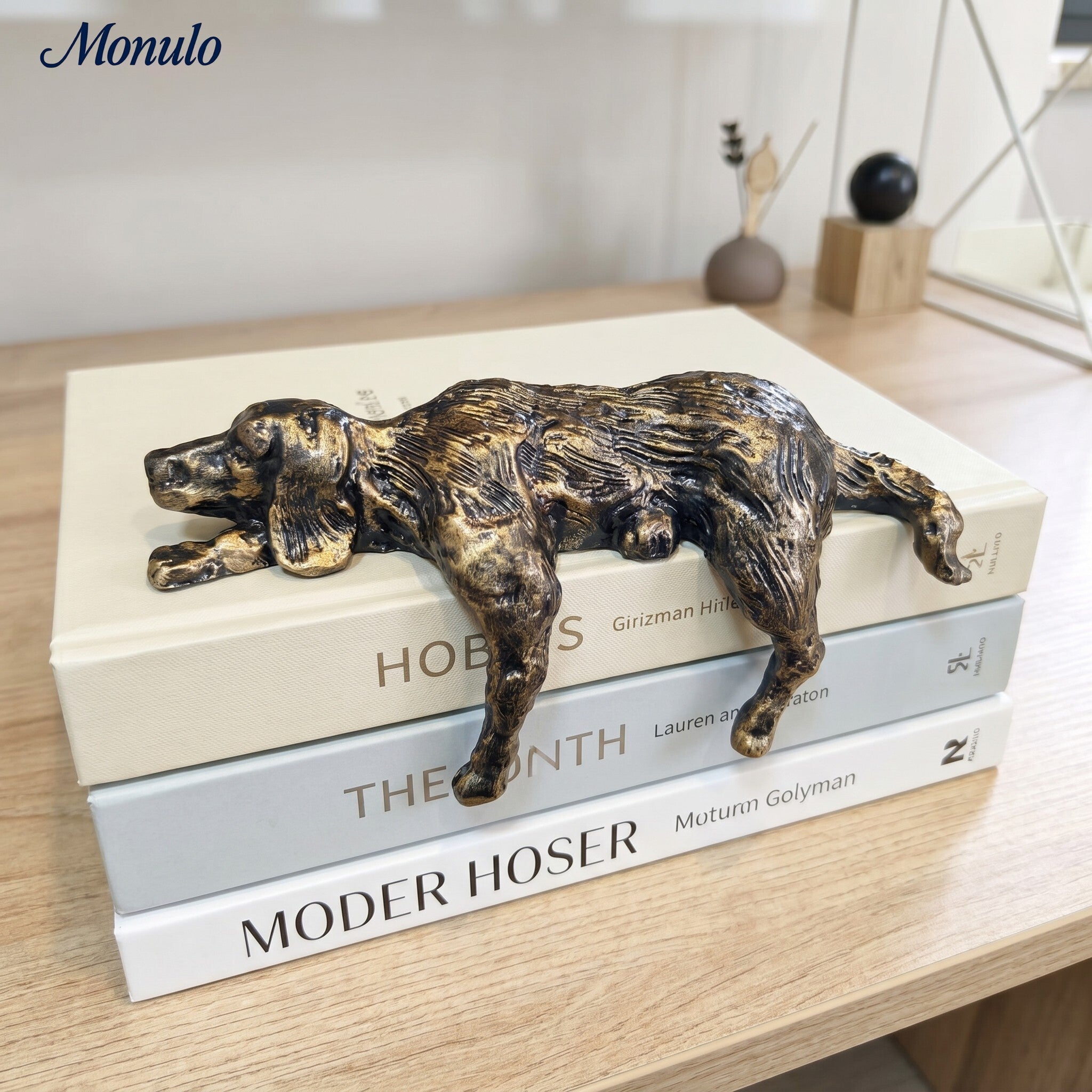 Geometrische Hondenbeeldje van IJzer – Minimalistisch Decoratief Sculptuur voor Bureau | Sansoti