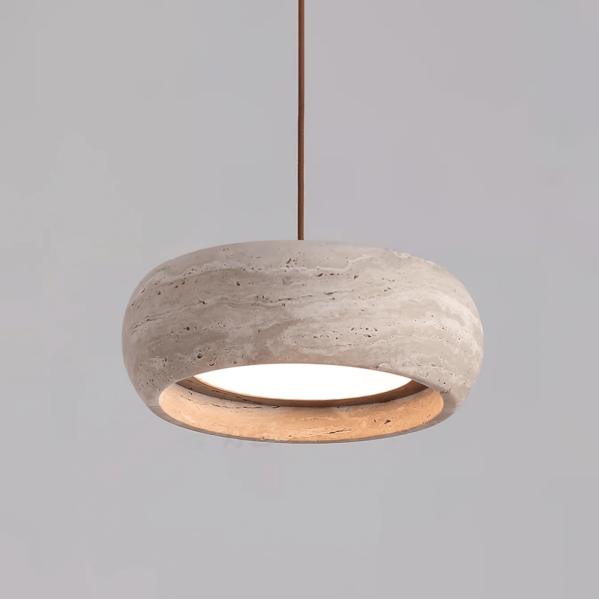 Travertin-Pendelleuchte in Donut-Form mit integrierter LED, warmweiß, dimmbar, Naturstein-Design, stimmungsvolle Beleuchtung | Sansoti