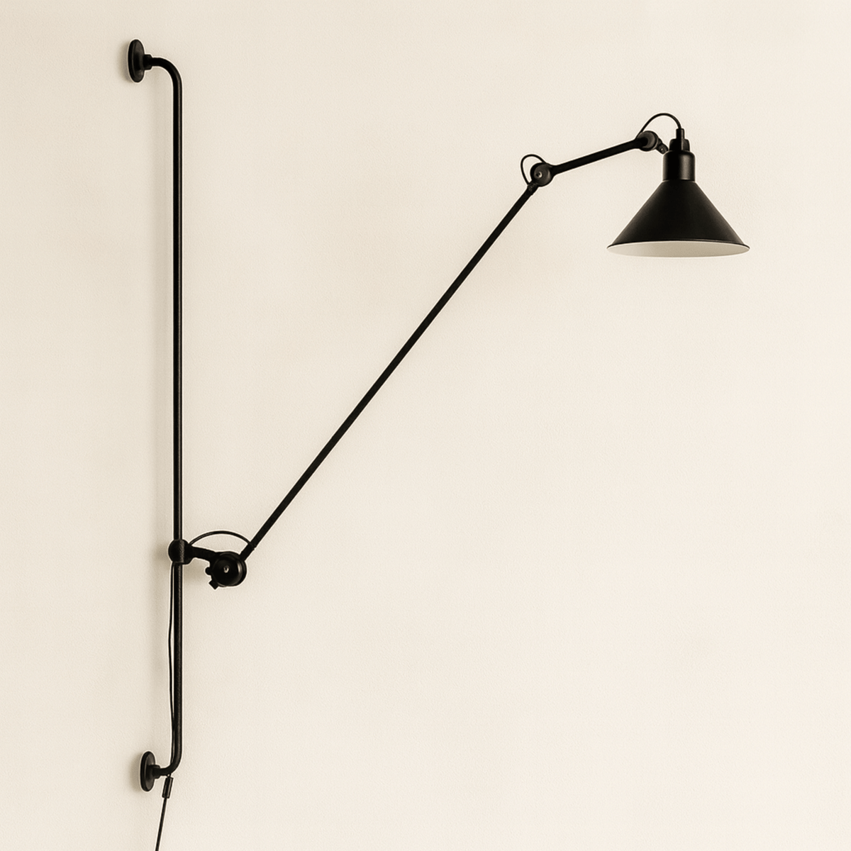 Adjustable Black Metal Wall Lamp with Rotating Arm 118cm for Reading Nook Bedroom Workspace Study Room | Sansoti