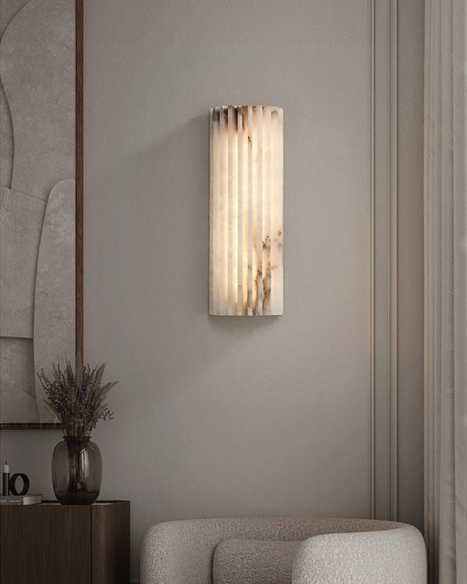Alabaster Wandlamp Natuursteen – Geribbeld Design – Warm Licht – Scandinavische Stijl | Sansoti